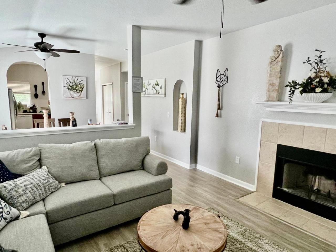 My Enchanted And Cozy Home, Lackland Afb, Sea World, Confortable San Antonio